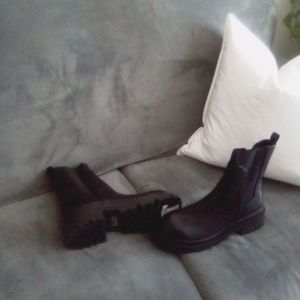 Mid calf boots DOLCE VITA 10SZ BLACK